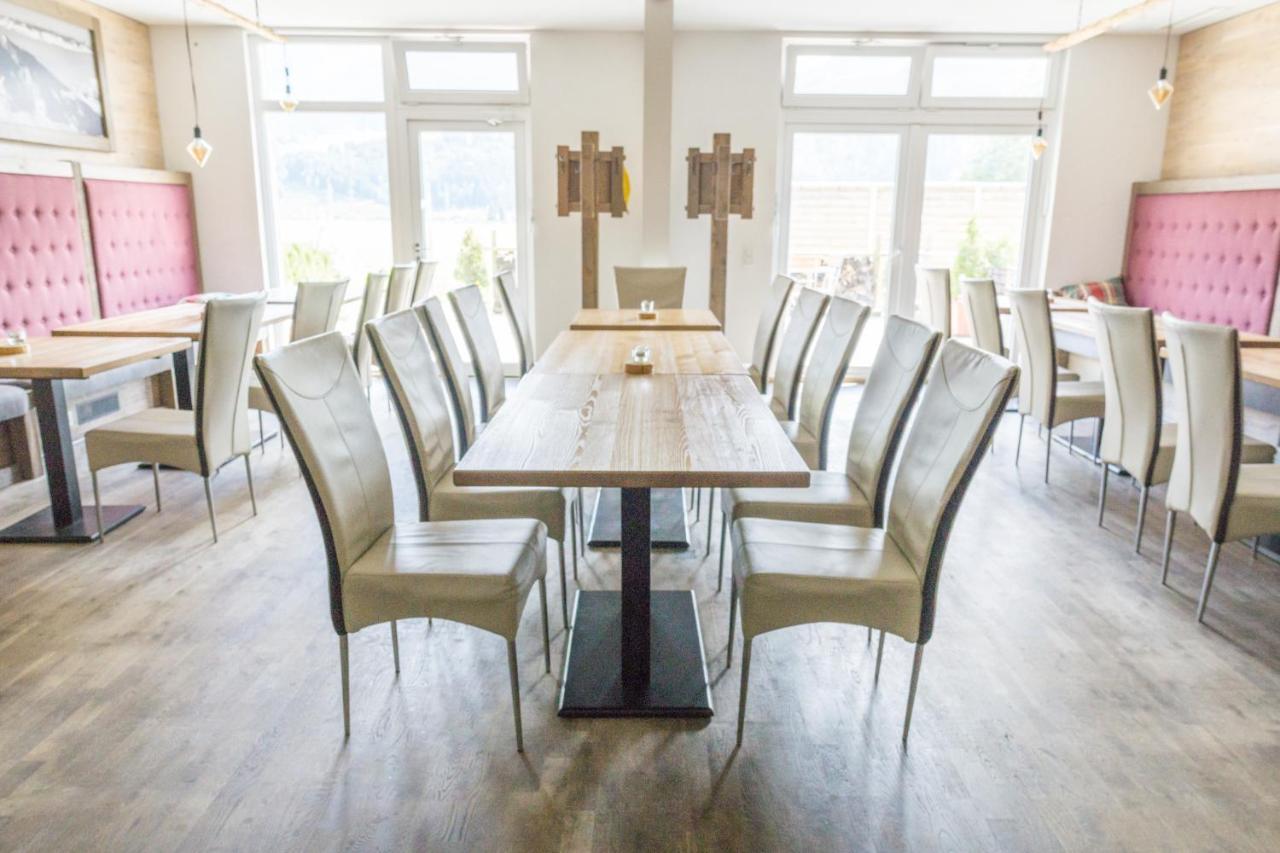 Praga Apartments & Restaurant Zell Am See-Kaprun Piesendorf Ngoại thất bức ảnh