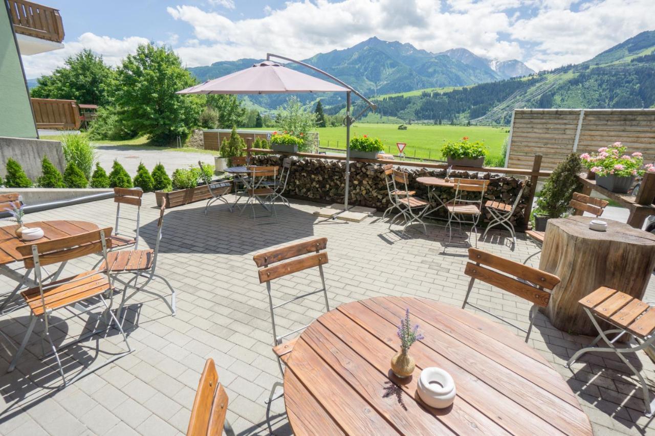 Praga Apartments & Restaurant Zell Am See-Kaprun Piesendorf Ngoại thất bức ảnh