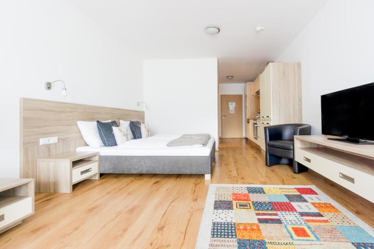 Praga Apartments & Restaurant Zell Am See-Kaprun Piesendorf Ngoại thất bức ảnh